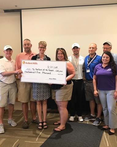 Teeing Up to Feed Hungry Families